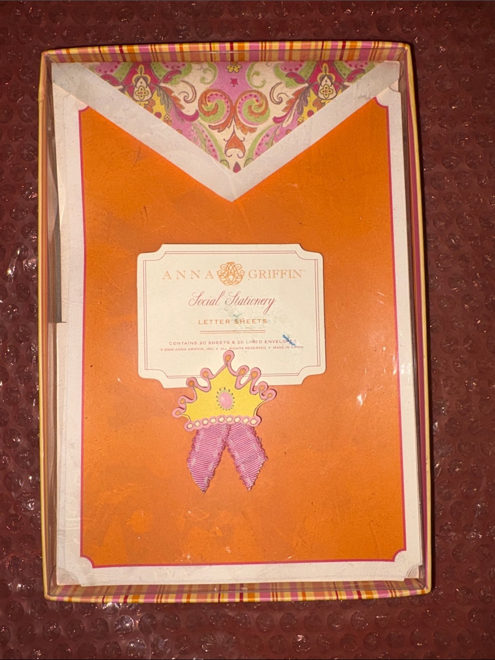2010 ANNA GRIFFIN 20 SHEETS STATIONARY AND ENVELOPES .. TWO SETS FOR 20.00
